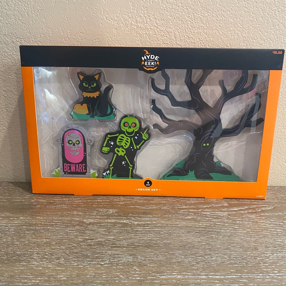 Target Hyde & EEK! Halloween Wooden Characters Bundle - Picture 2 of 5